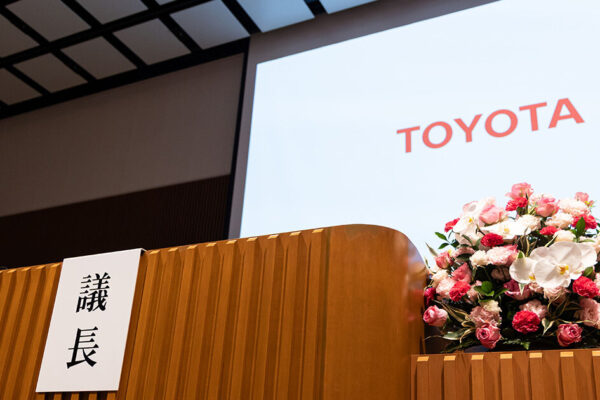 Car Guy Meets Truck Guy, Sparking a Major Private-Sector Reshuffle