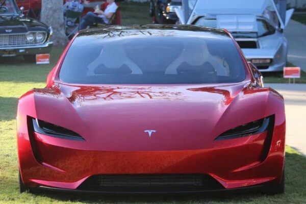 Tesla exec gives big update on Roadster, confirming recent rumor